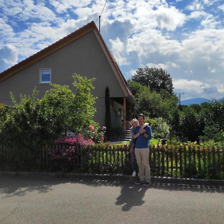 Ferienwohnung Belchenblick Staufen im Breisgau Bagian luar foto